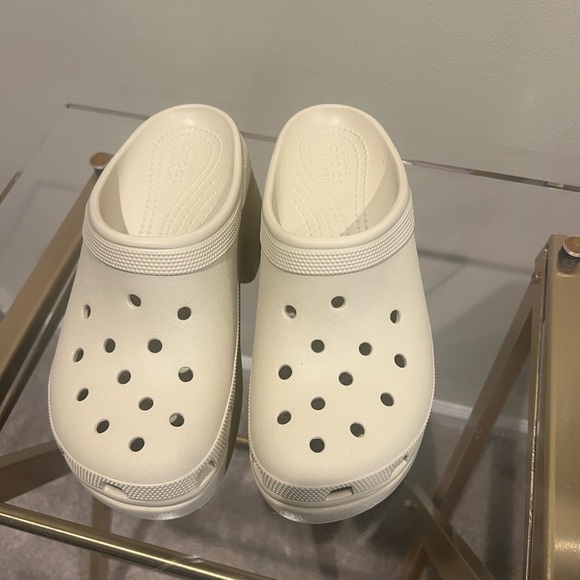 CROCS Off-White Platform Clogs - Picture 2 of 3